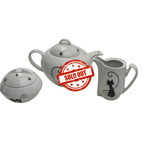 Fine Porcelain 3 Piece Set with Cat